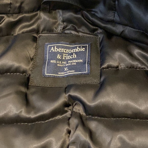 Black - Picture 2 of 4